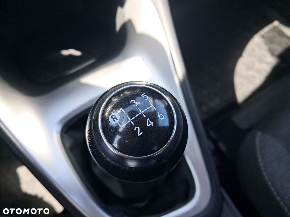 Toyota Yaris - 29
