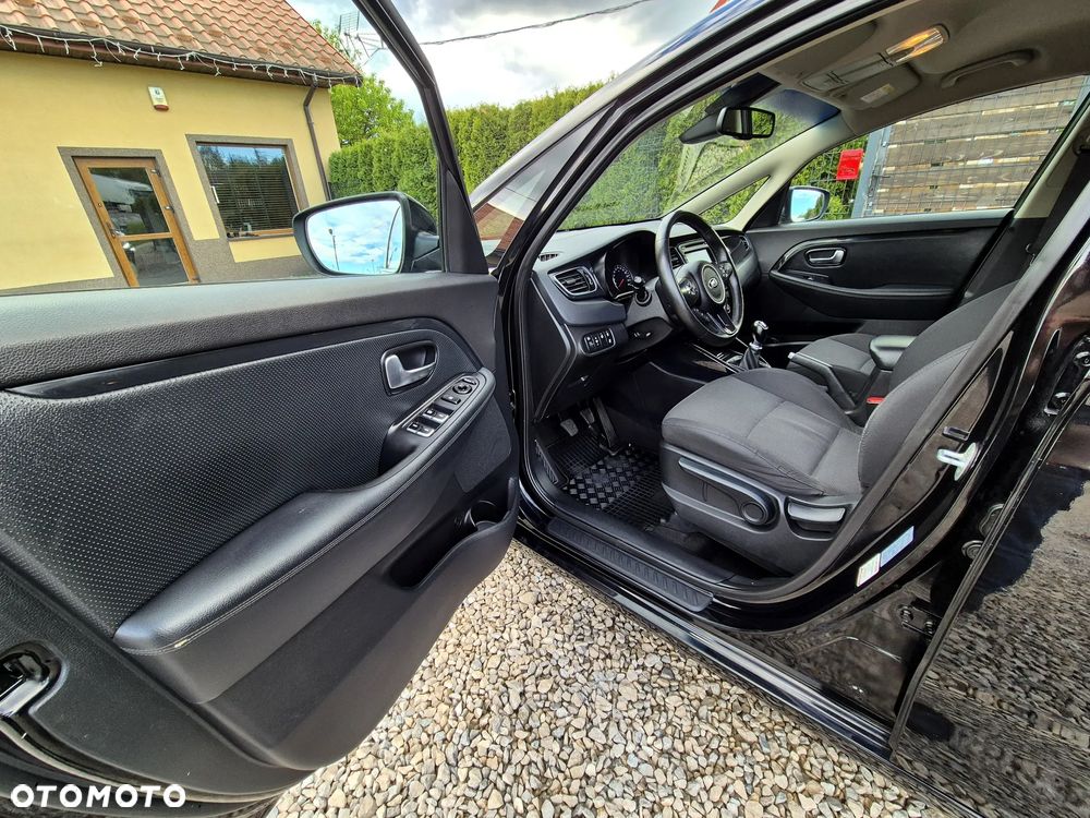 Kia Carens 1.6 GDI Fifa World Cup Edition - 5
