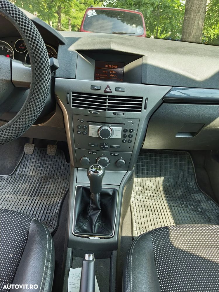 Opel Astra 1.4 - 7