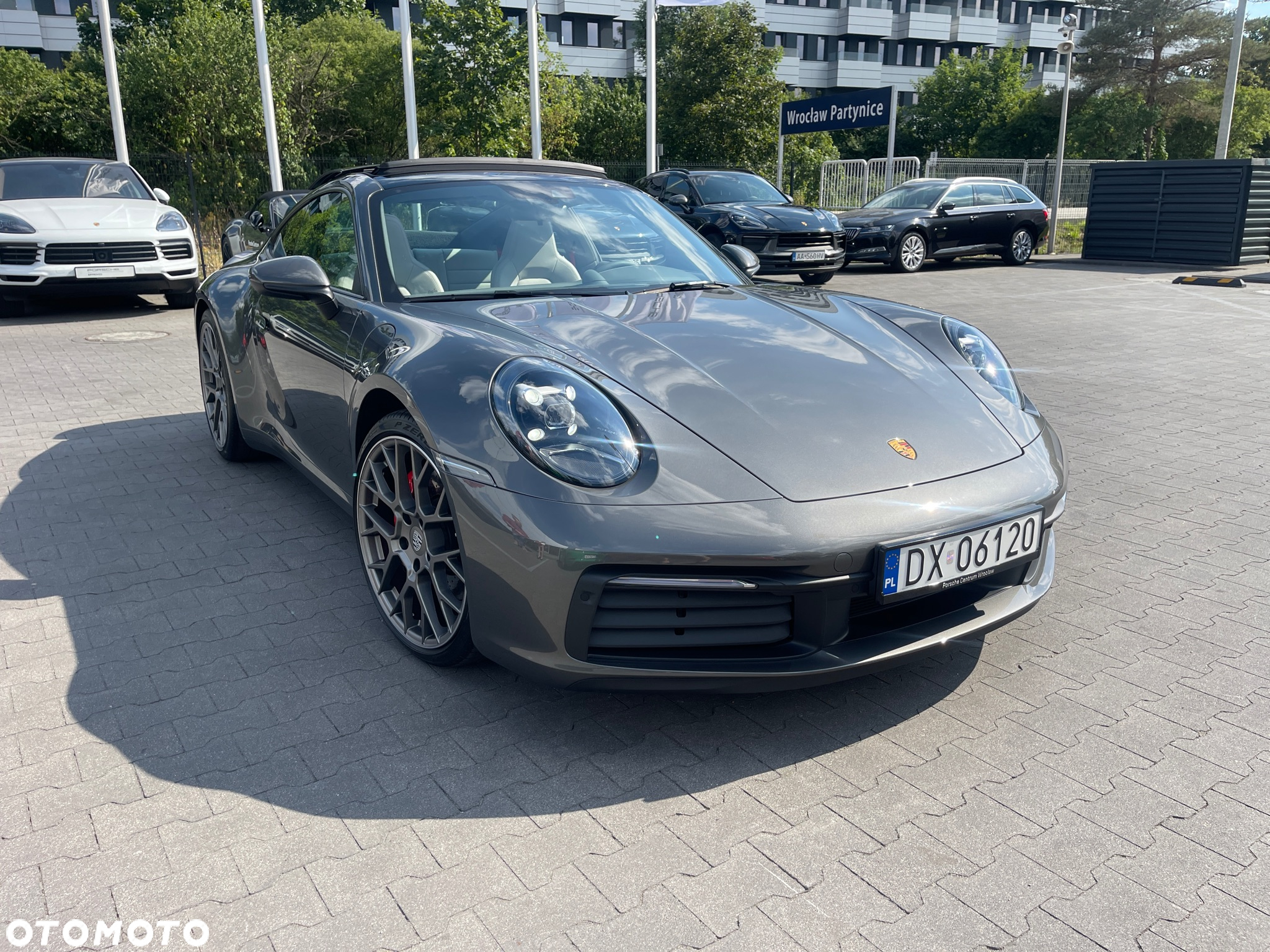 Porsche 911 Carrera 4S - 4
