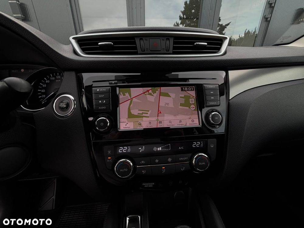 Nissan Qashqai 1.3 DIG-T N-Connecta DCT - 34