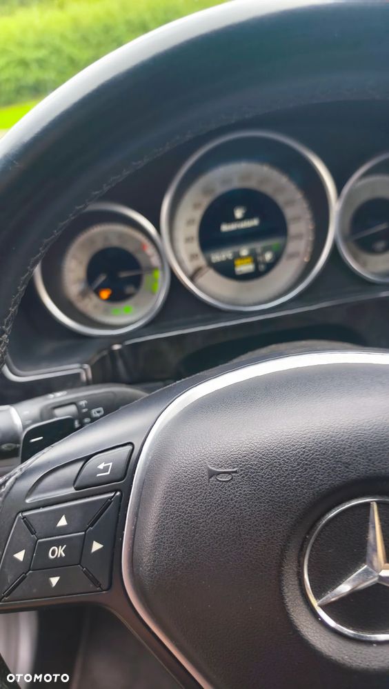Mercedes-Benz Klasa E 250 BlueTEC 9G-TRONIC Edition - 13