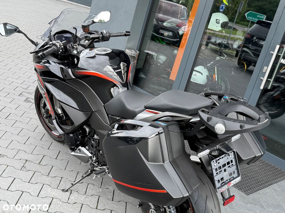 Kawasaki Ninja 1000 SX - 30