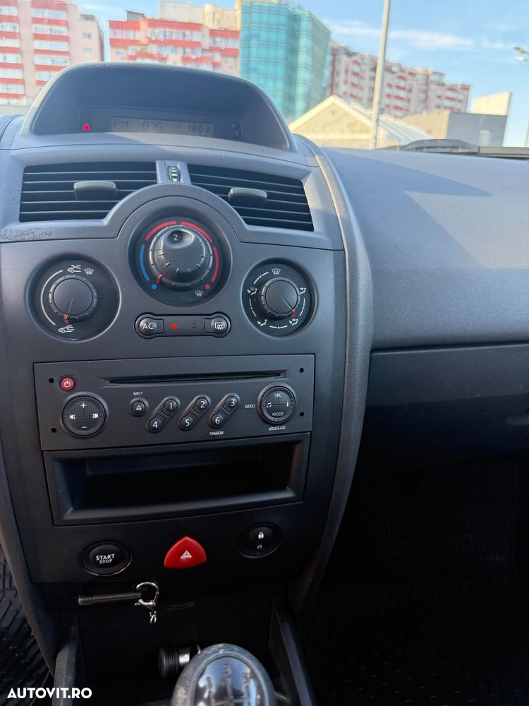Renault Megane - 9
