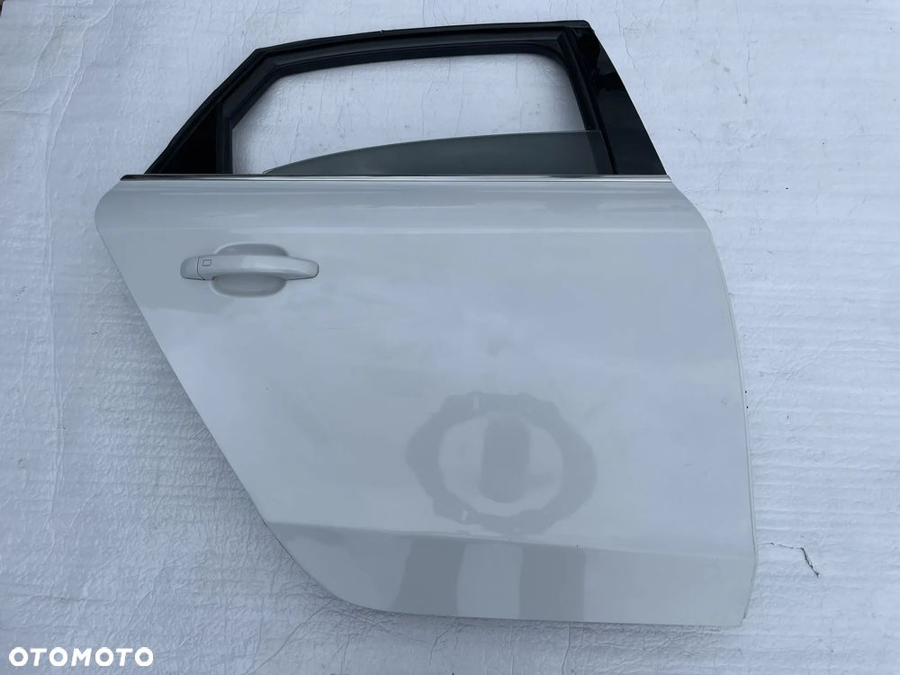 Audi A4 B8 8K sedan drzwi tył tylne prawe, LS9R - 1