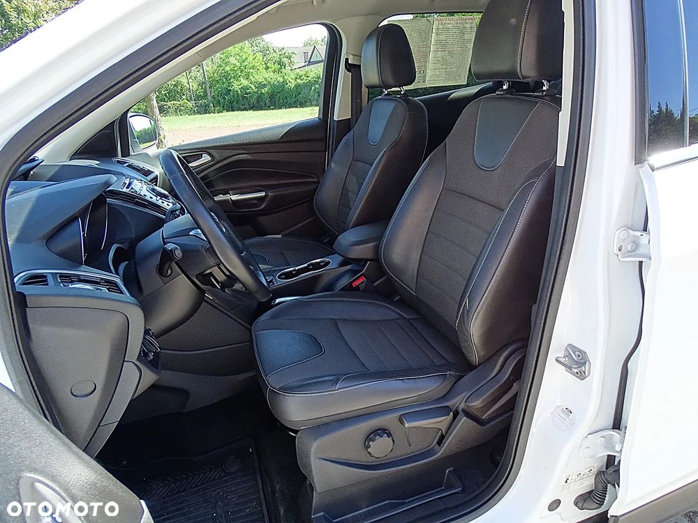 Ford Kuga 2.0 TDCi 4x4 Titanium - 20