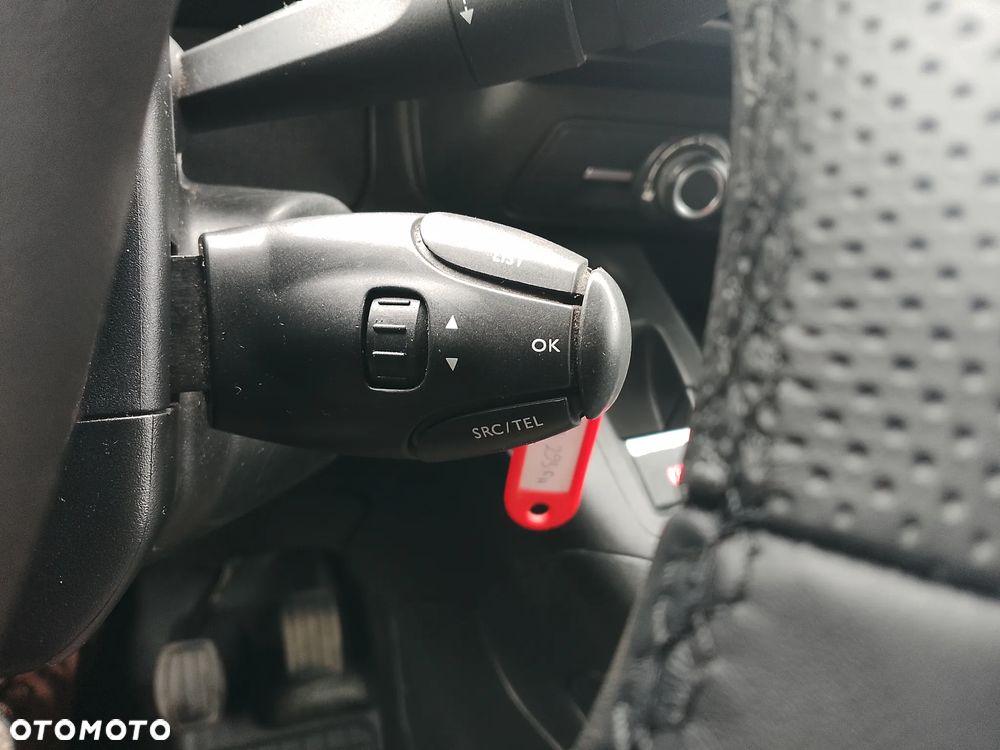 Toyota Proace City Partner Berlingo Combo Doblo L2 Izoterma Chłodnia Salon PL półka Inox 3 osoby - 27