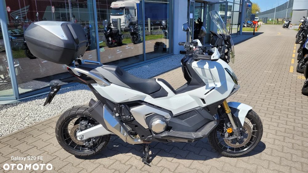 Honda X-ADV - 1