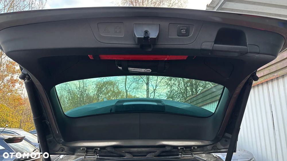 Opel Insignia - 13