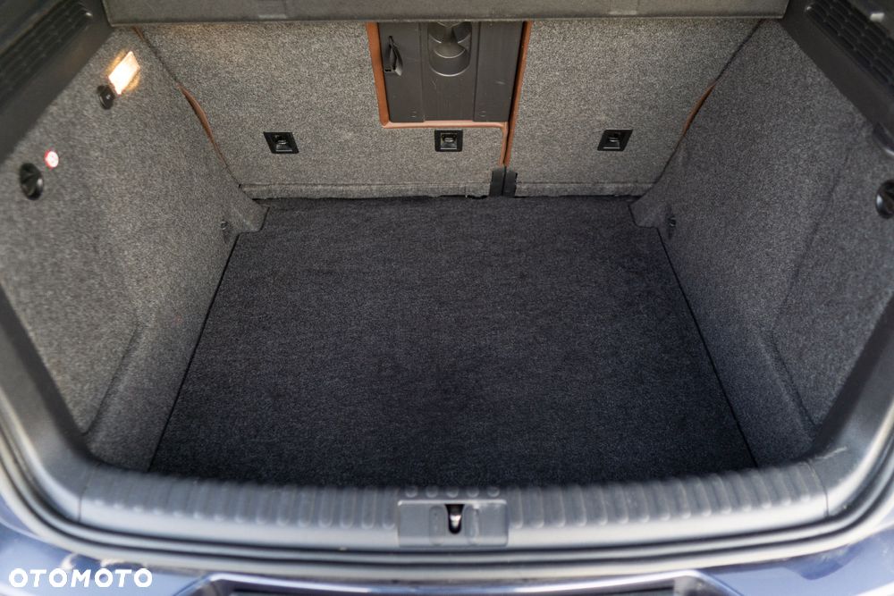 Volkswagen Tiguan 2.0 TDI R-Style - 27