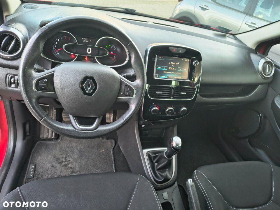 Renault Clio - 19