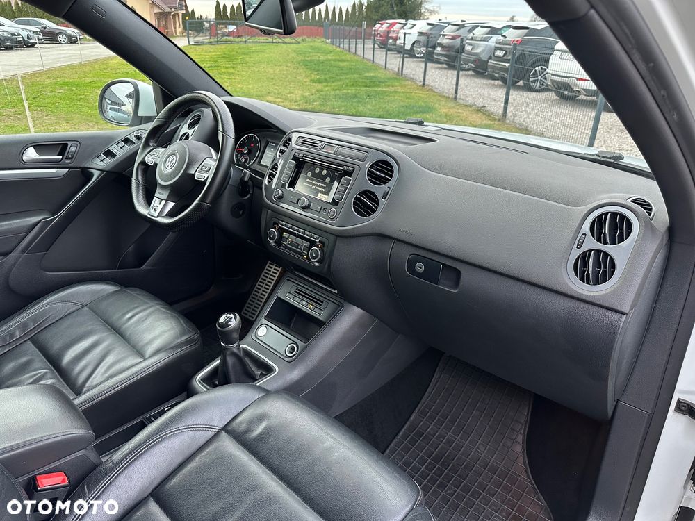 Volkswagen Tiguan 2.0 TDI Perfectline R-Style - 22