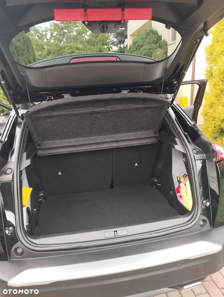 Peugeot 2008 - 12