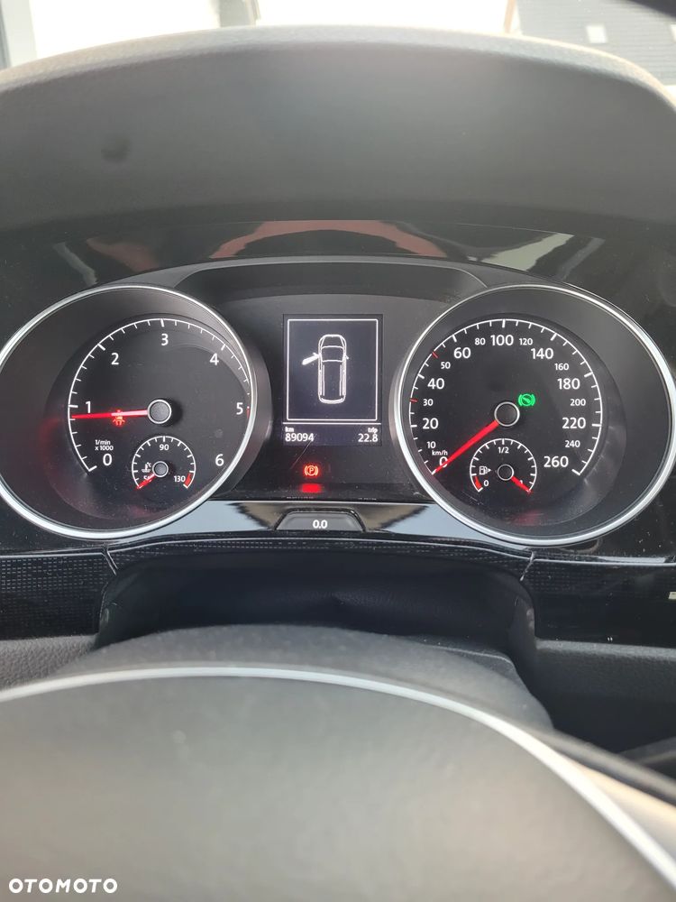 Volkswagen Touran 2.0 TDI SCR (BlueMotion Technology) DSG SOUND - 5