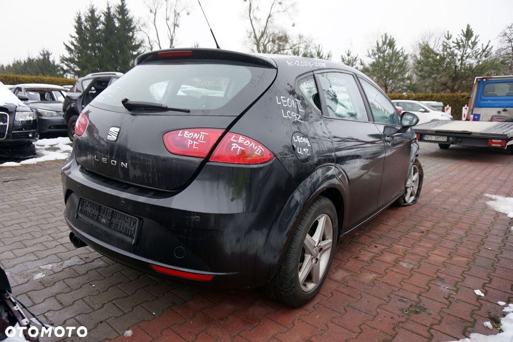 SEAT LEON II 1P1 LIFT 5D HB 2010 LC9Z 1.4 TSI CAXC 125KM LHY CZARNY na części - 5