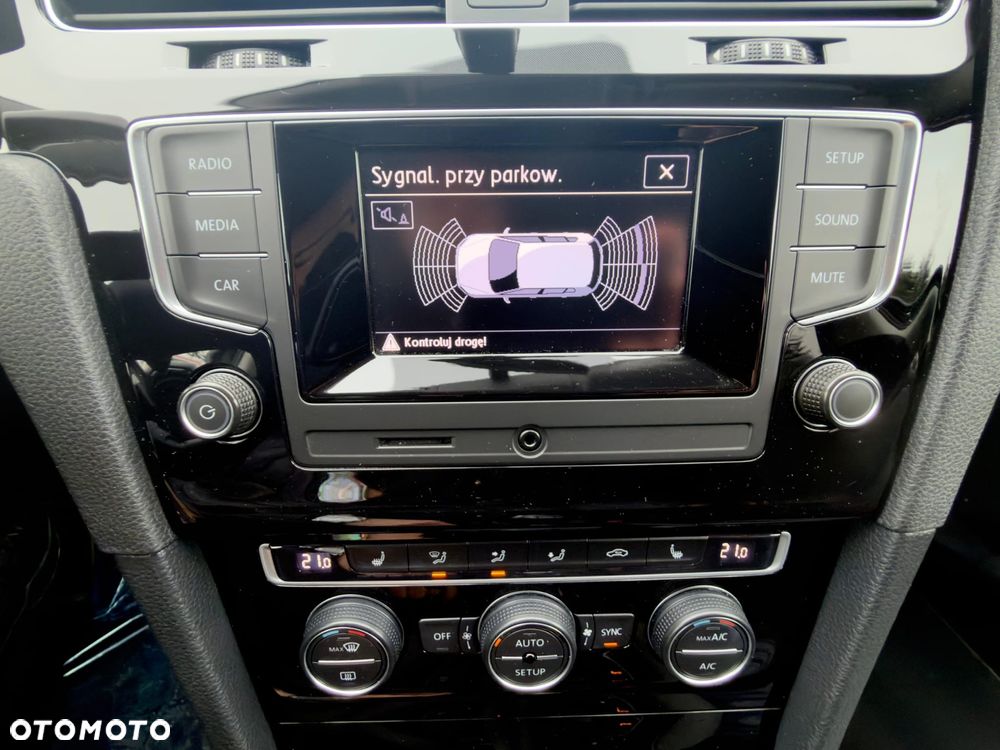 Volkswagen Golf 1.4 TSI Highline - 26