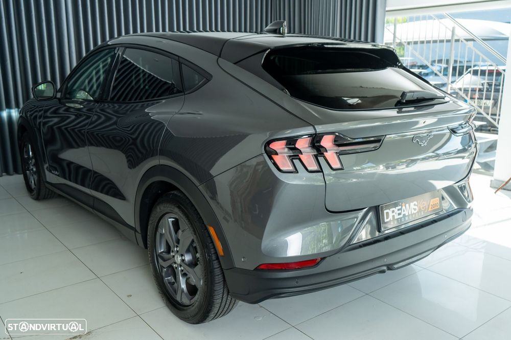 Ford Mustang Mach-E Standard - 22