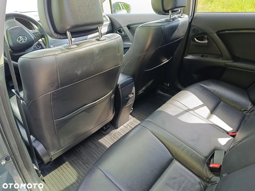 Toyota Avensis 2.0 Prestige NAVI - 34