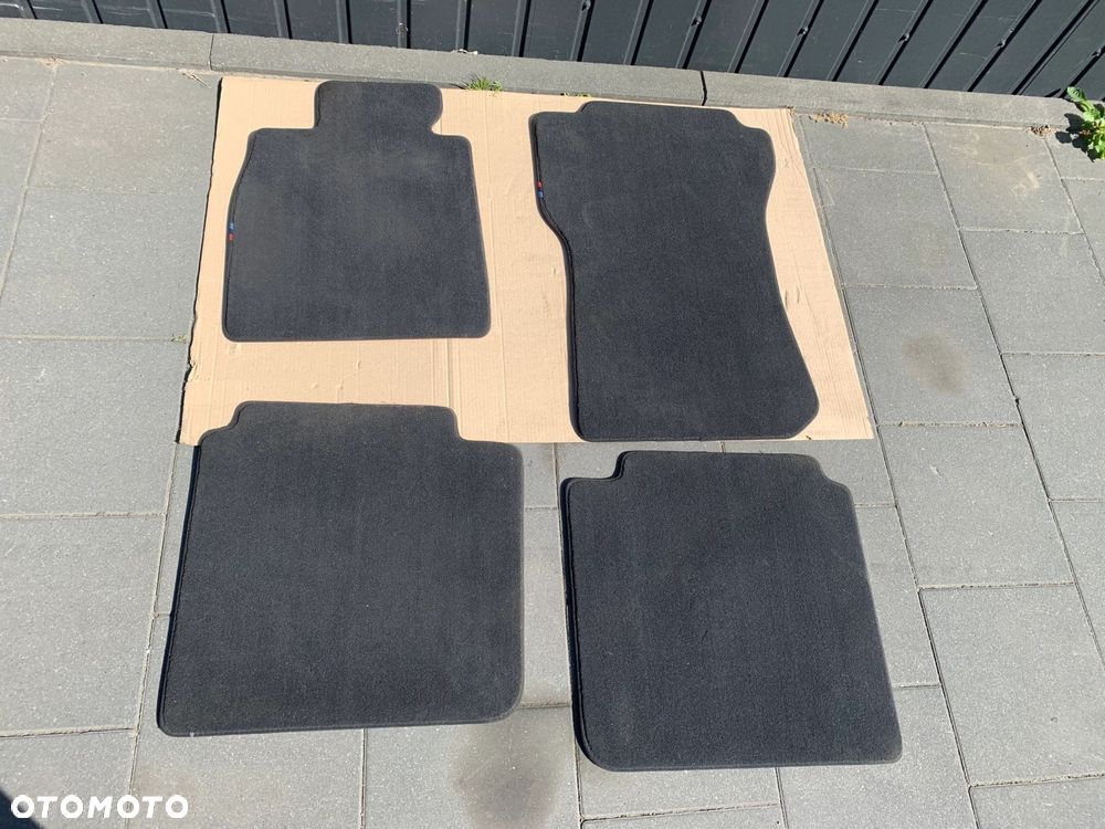 DYWANIKI WELUROWE M-PAKIET BMW 7 G70 KOMPLET 5A65EC8 9504394 - 1