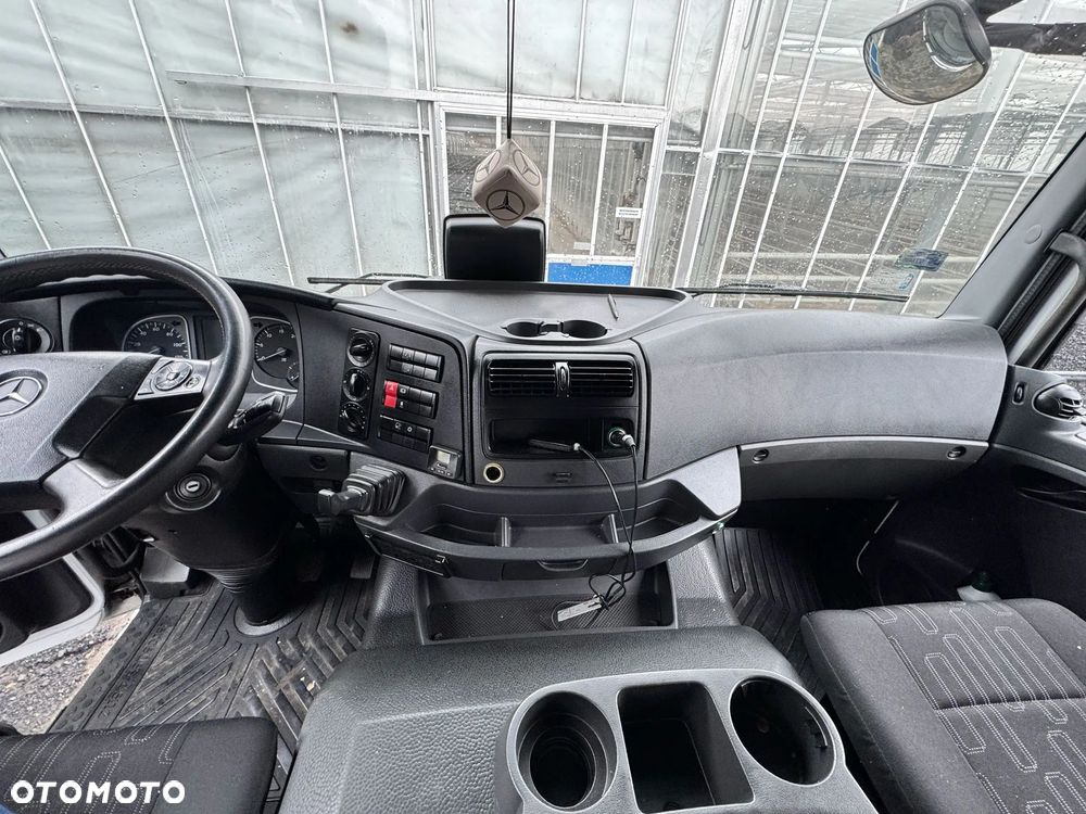 Mercedes-Benz ATEGO - 4