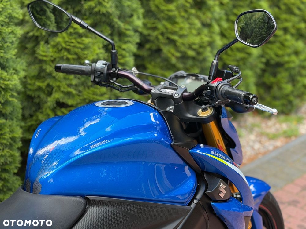 Suzuki GSX - 14