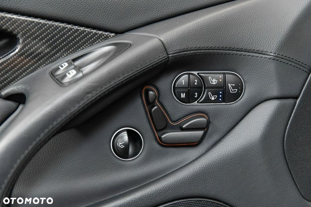 Mercedes-Benz SL 63 AMG SPEEDSHIFT MCT - 34