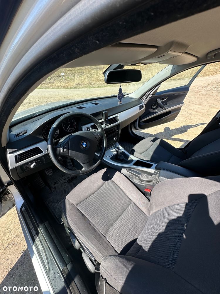 BMW Seria 3 318d - 7