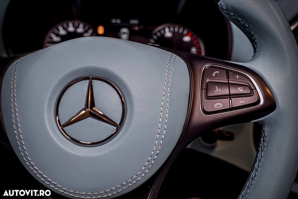 Mercedes-Benz V - 23