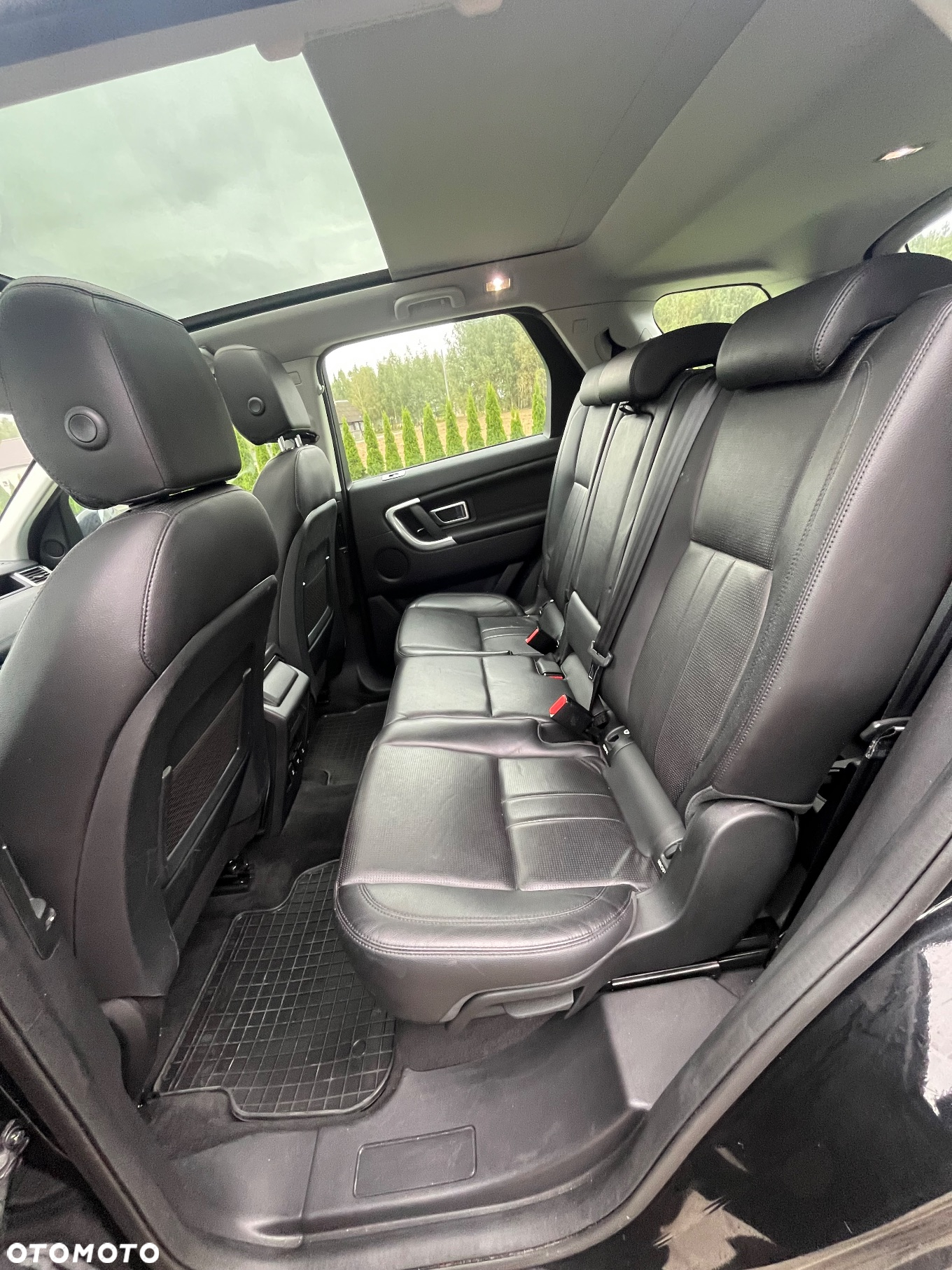 Land Rover Discovery Sport 2.0 eD4 HSE - 14