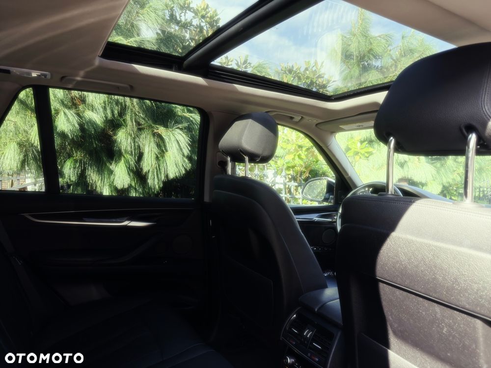 BMW X5 xDrive35i - 11