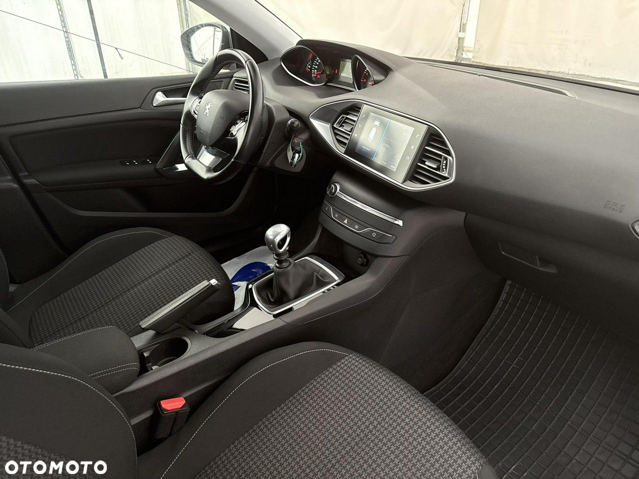 Peugeot 308 - 23
