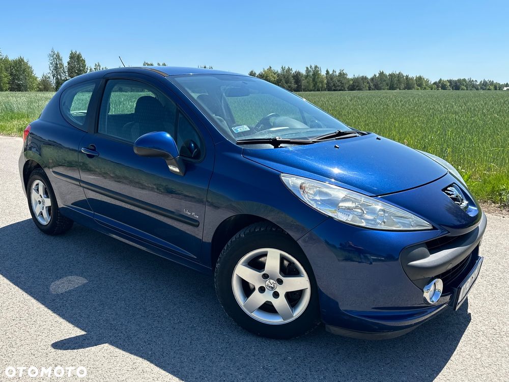 Peugeot 207 1.4 16V Trendy - 1