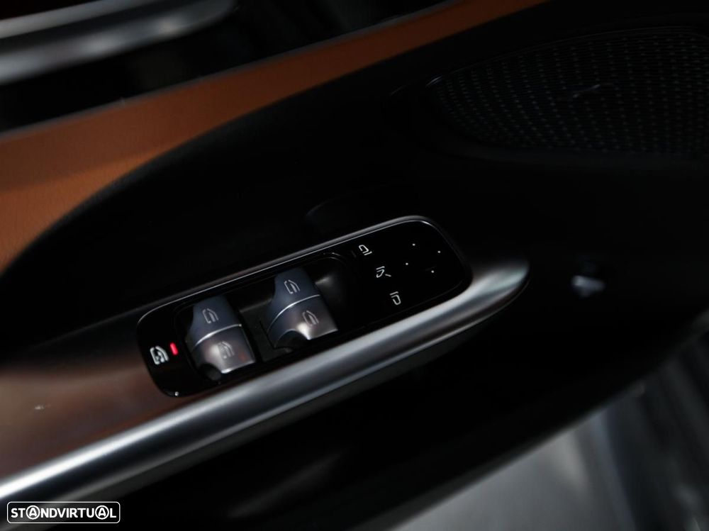 Mercedes-Benz C 300 d AMG Line - 14