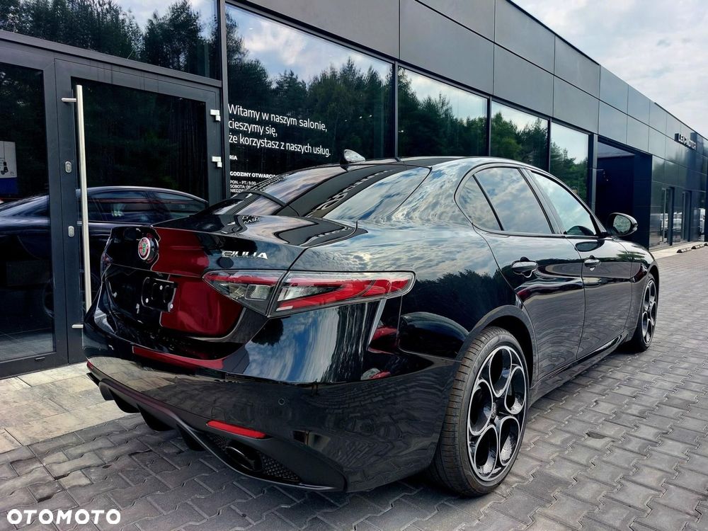Alfa Romeo Giulia 2.2 D Turbo Veloce Q4 - 8