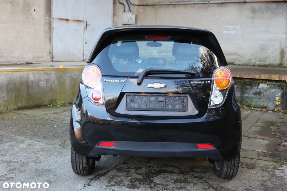 Chevrolet Spark 1.0 Premium - 10