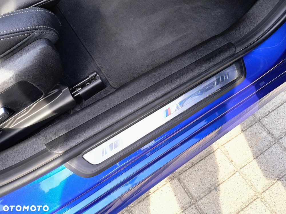 BMW Seria 3 330i xDrive M Sport - 23