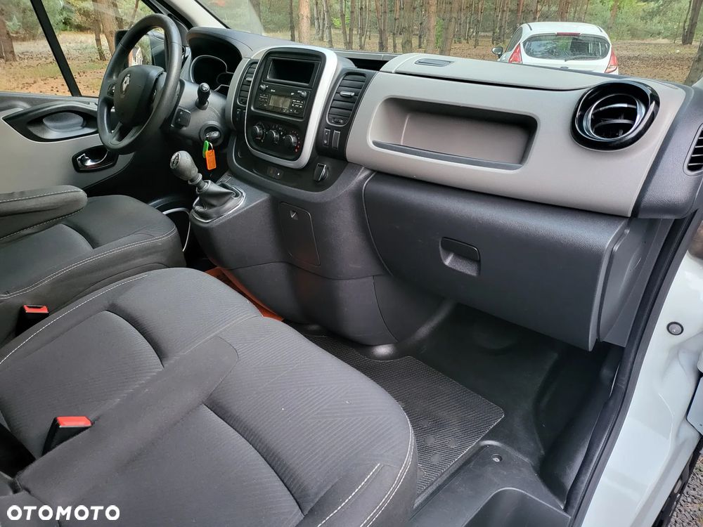Renault Trafic - 15