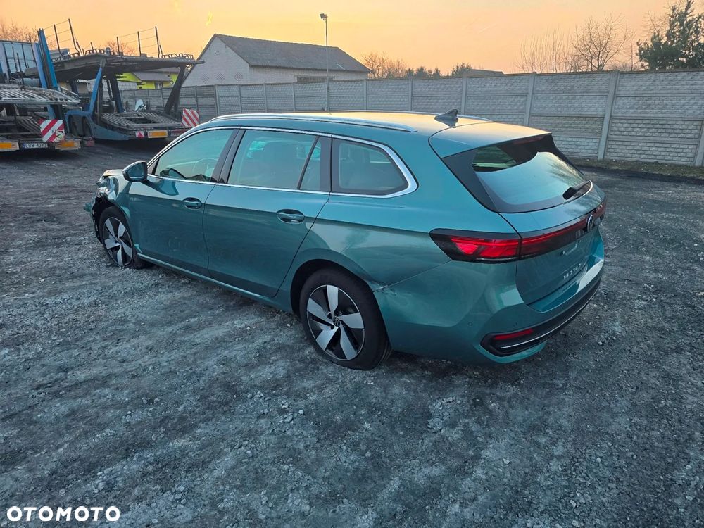 Volkswagen Passat 2.0 TDI EVO Essence DSG - 6