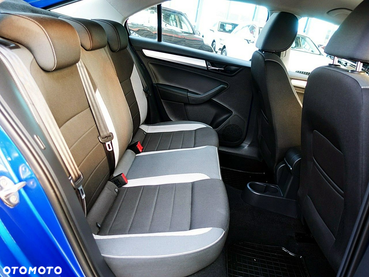 Skoda RAPID - 13