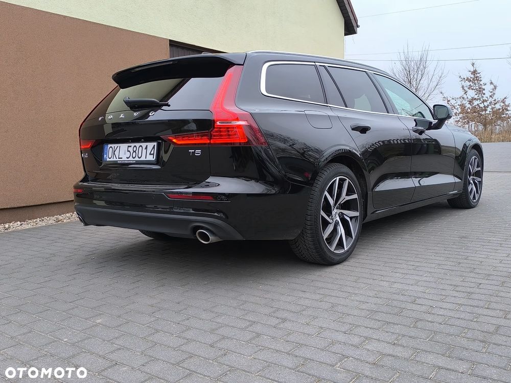 Volvo V60 T5 GPF Momentum - 6