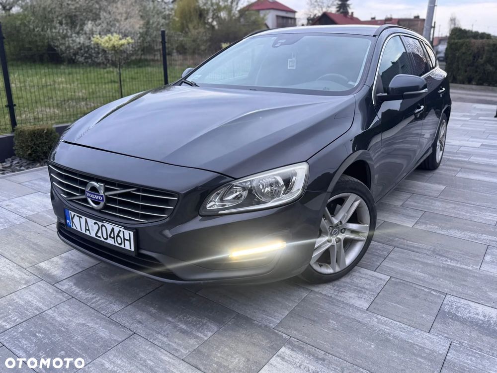 Volvo V60 D3 Summum - 2