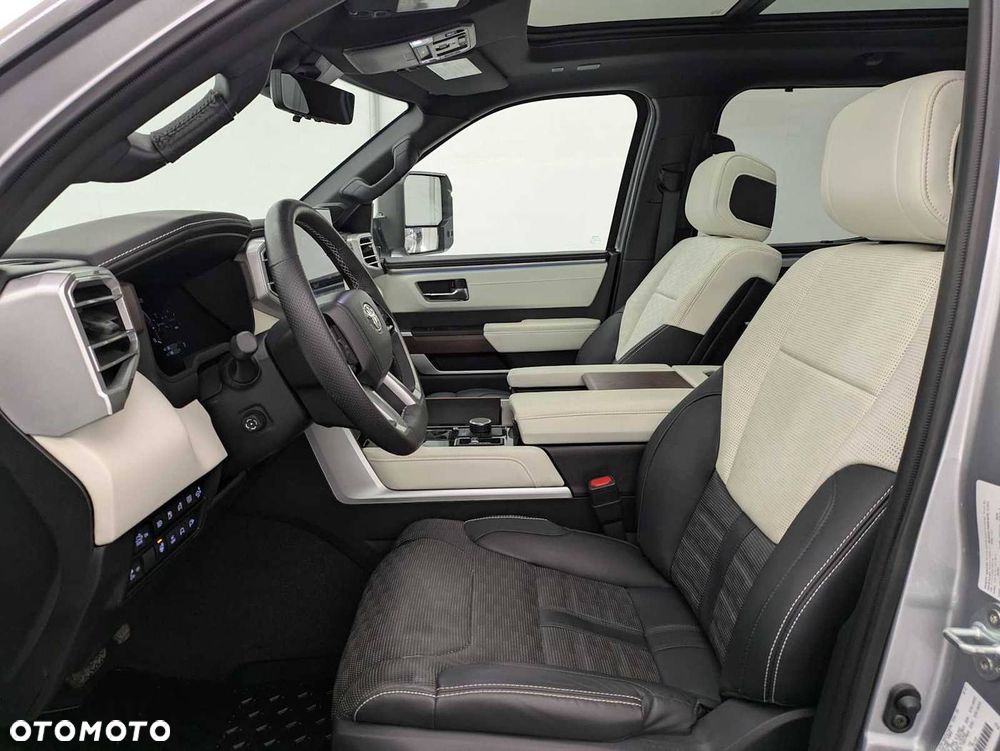 Toyota Tundra - 15