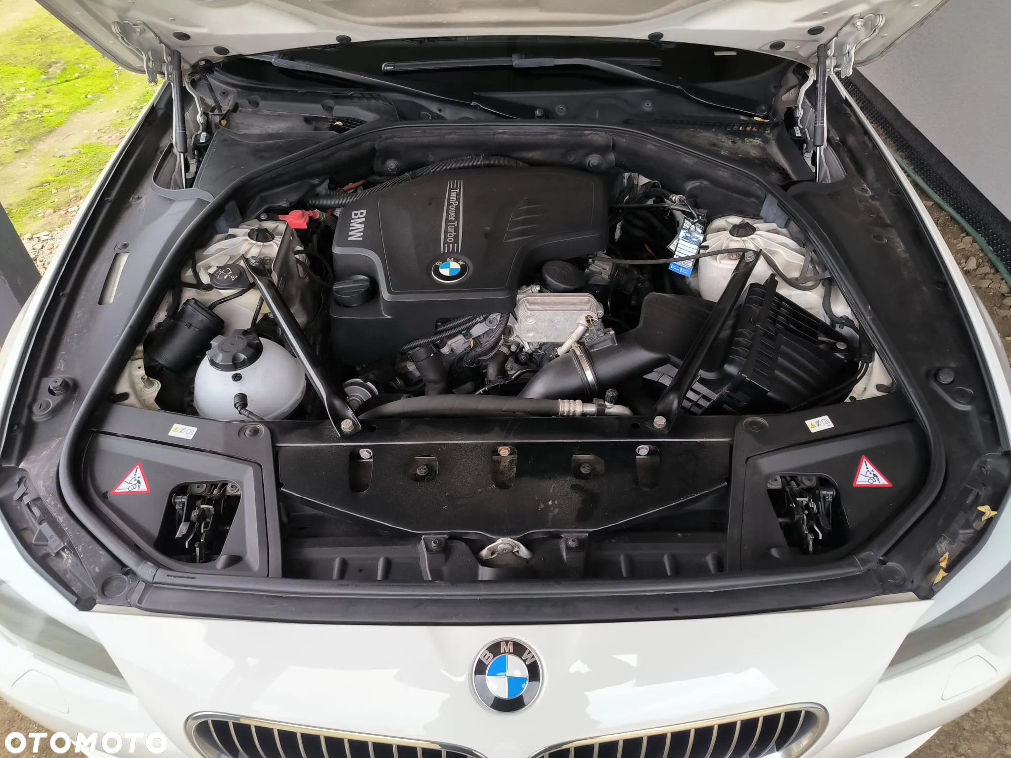 BMW Seria 5 528i xDrive - 17