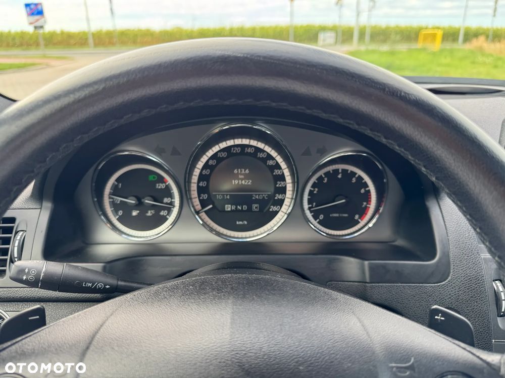 Mercedes-Benz Klasa C 200 7G-TRONIC Avantgarde Edition - 13