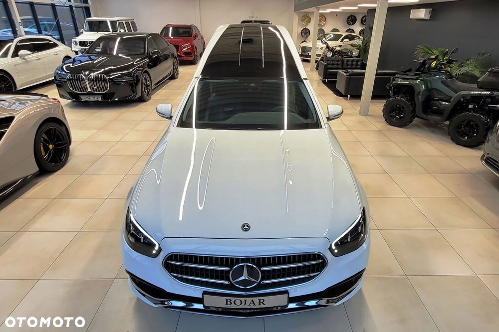 Mercedes-Benz Klasa E 200 - 6