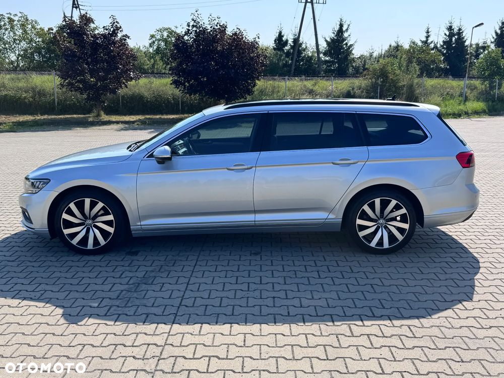 Volkswagen Passat Variant 2.0 TDI SCR DSG 4Motion Business - 4