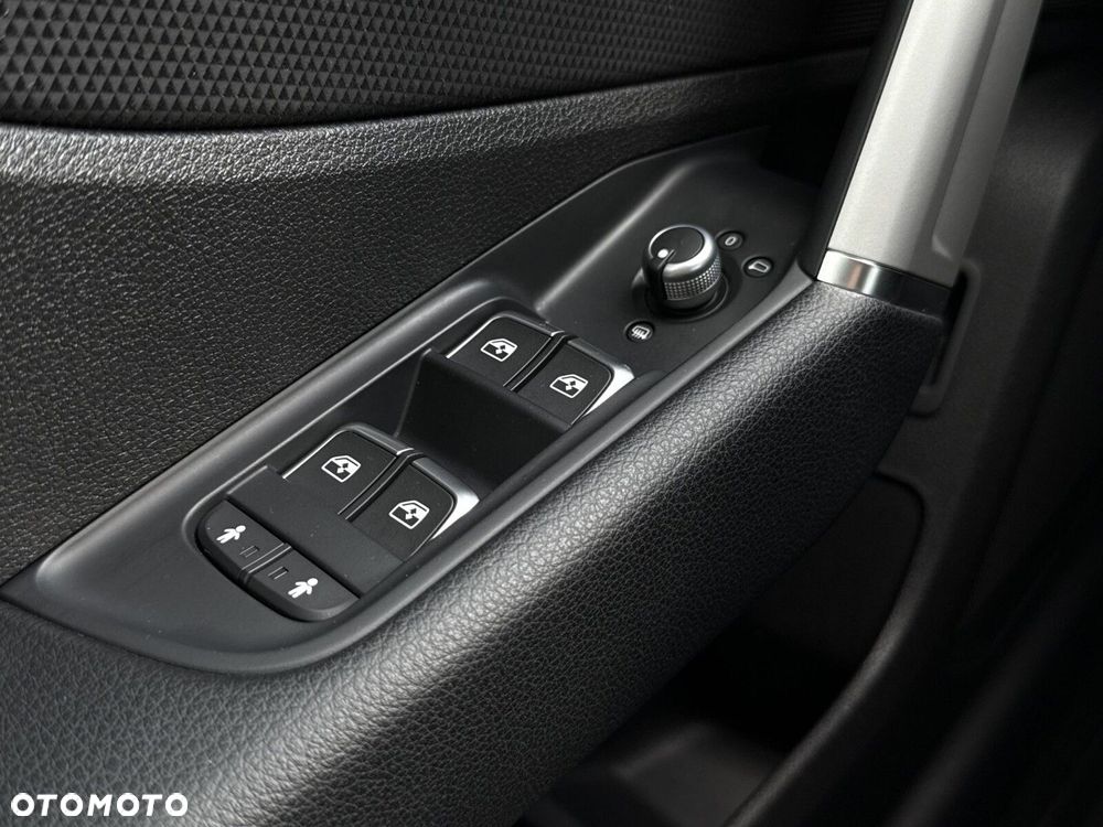 Audi Q2 35 TFSI Advanced S tronic - 28