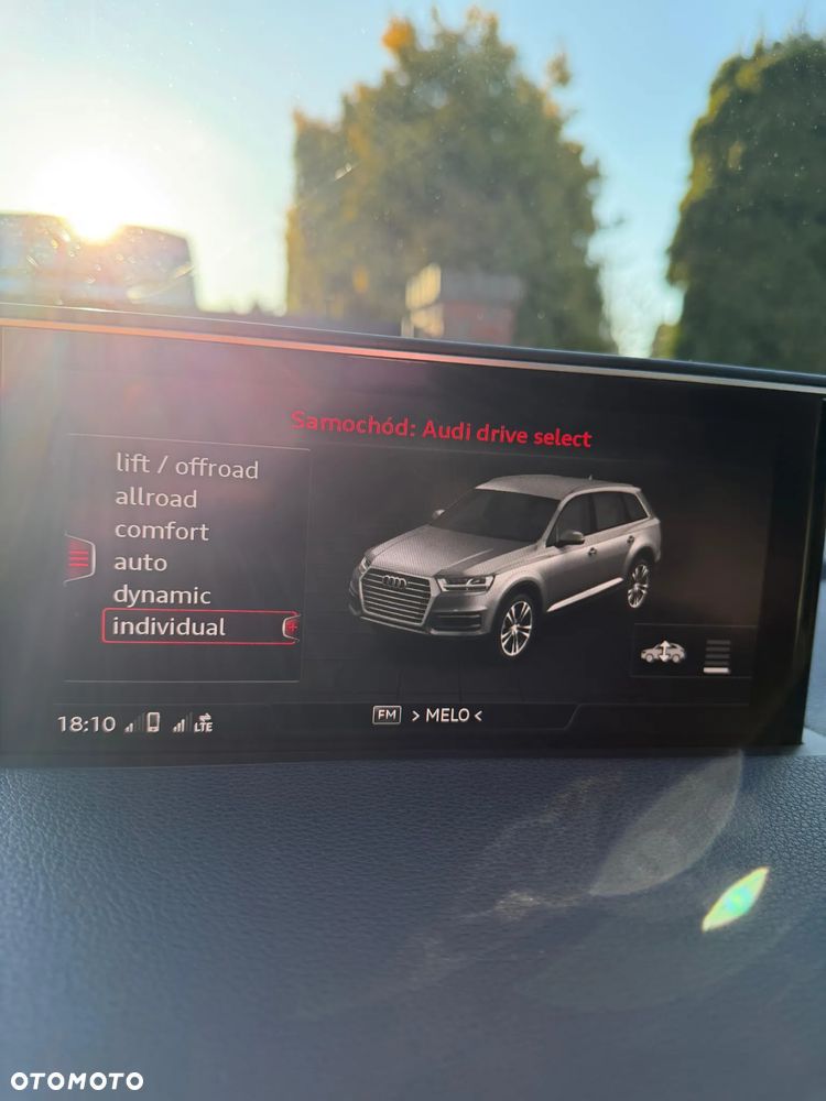 Audi Q7 - 10