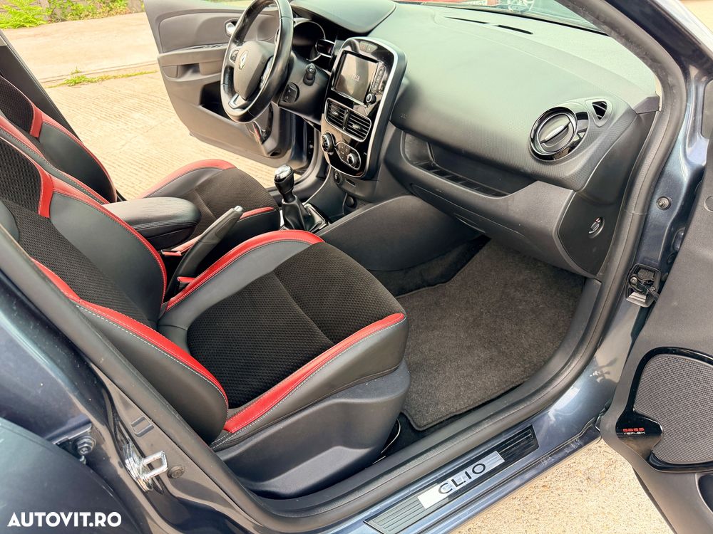 Renault Clio - 18