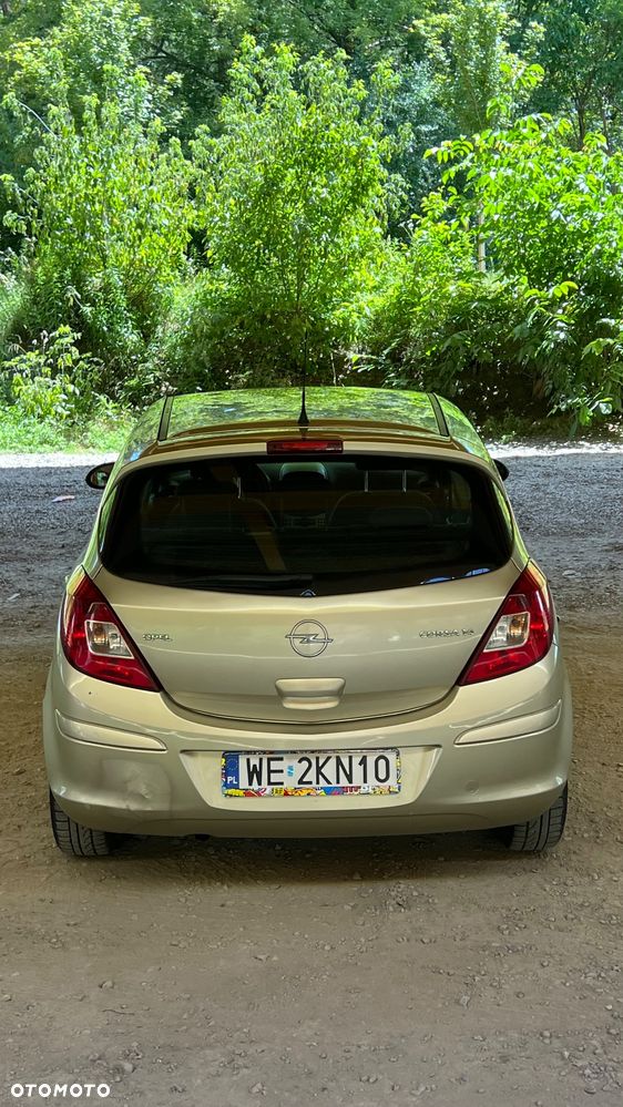 Opel Corsa 1.4 16V Enjoy - 8
